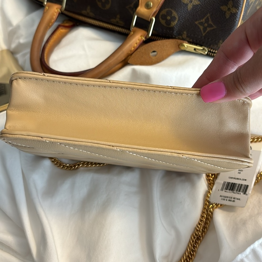 NWT Tory Burch Mini Kira bag with chain strap/top handle in desert dune tan - Picture 6 of 6